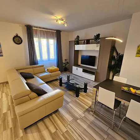 דירה Casa Di Carlo *