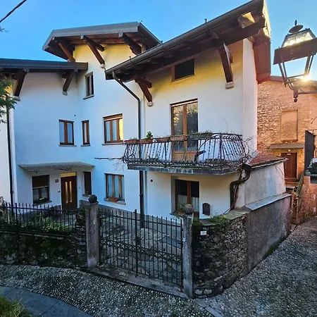 דירה Casa Di Carlo מנאג'יו